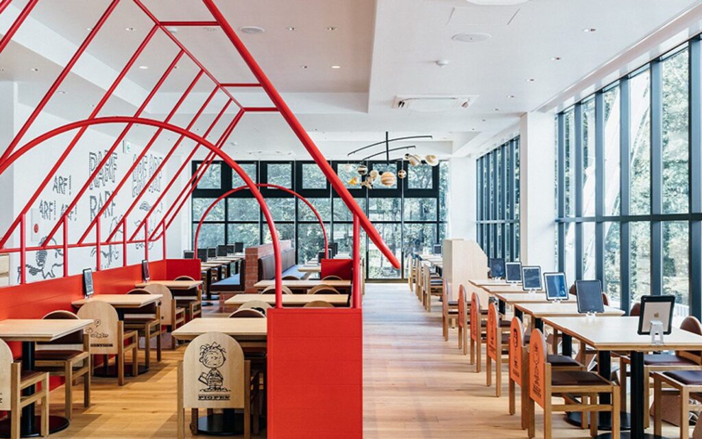 PEANUTS Cafeの店内